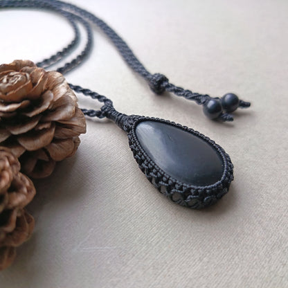 Shungite Macrame Necklace | Pendant size 4.5 cm