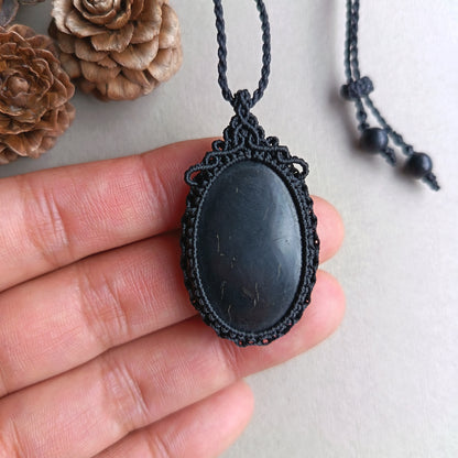 Shungite Macrame Necklace | Pendant size 4.6 cm