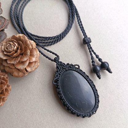 Shungite Macrame Necklace | Pendant size 4.6 cm