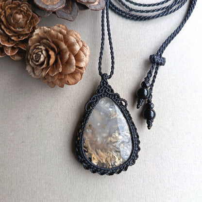 Tiger Dendritic Agate Macrame Necklace | Pendant size 4.7 cm