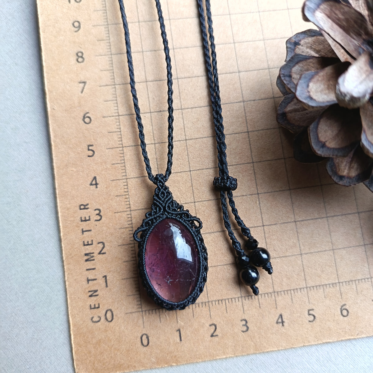 Amethyst Macrame Necklace | Pendant size 4 cm