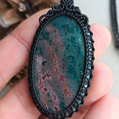 Bloodstone Macrame Necklace | Pendant size 6 cm