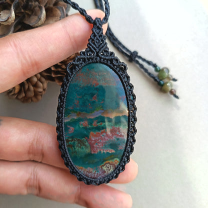 Bloodstone Macrame Necklace | Pendant size 7.5 cm