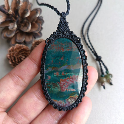 Bloodstone Macrame Necklace | Pendant size 7.5 cm