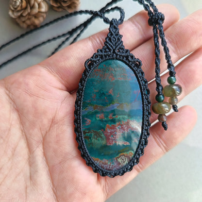 Bloodstone Macrame Necklace | Pendant size 7.5 cm