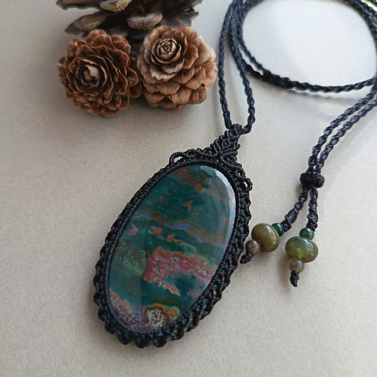 Bloodstone Macrame Necklace | Pendant size 7.5 cm