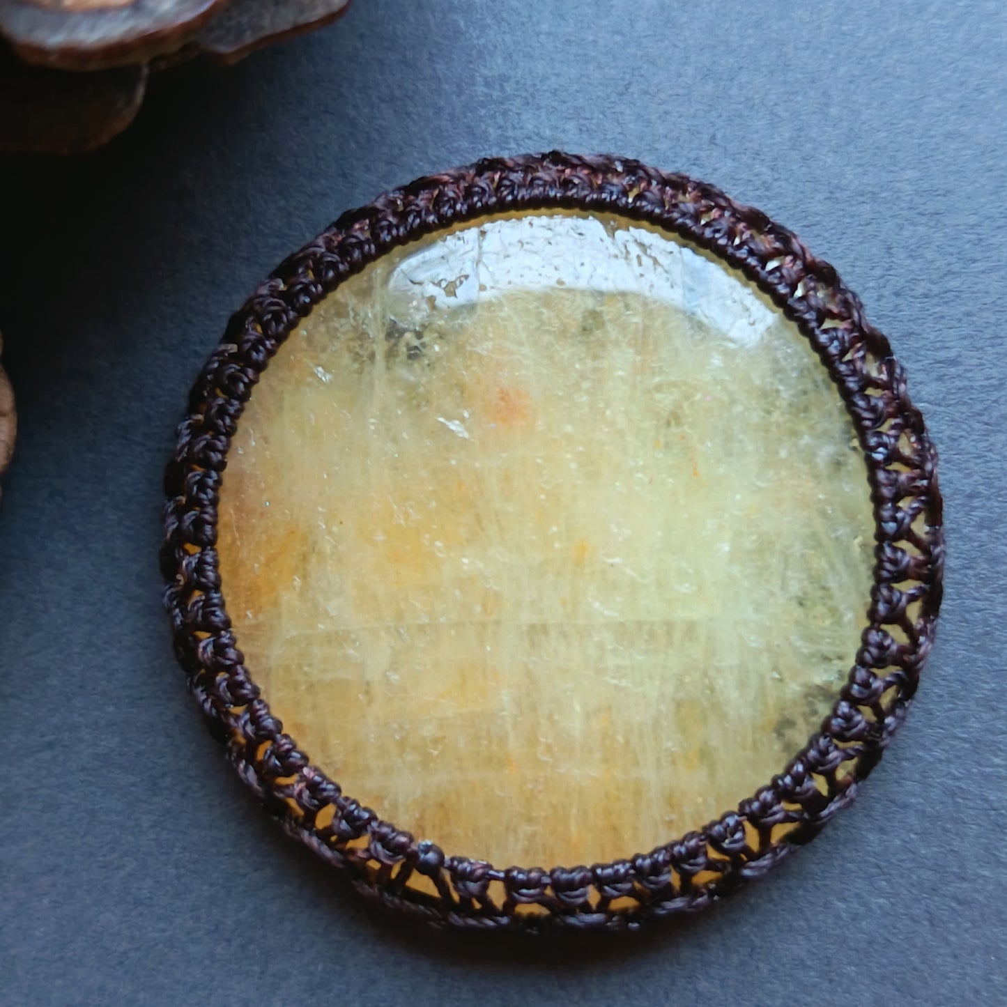 Macrame wrapped stone - Yellow Beryl (Heliodor) | The Sun