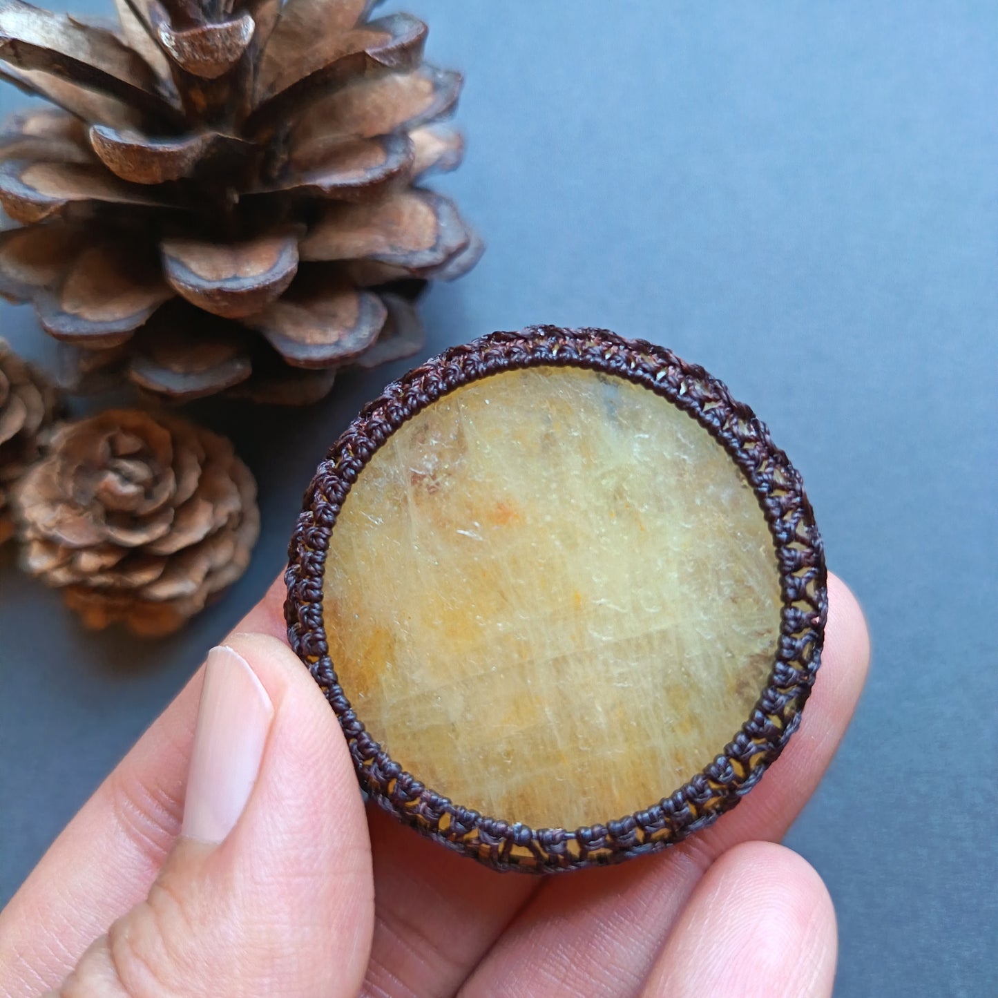 Macrame wrapped stone - Yellow Beryl (Heliodor) | The Sun