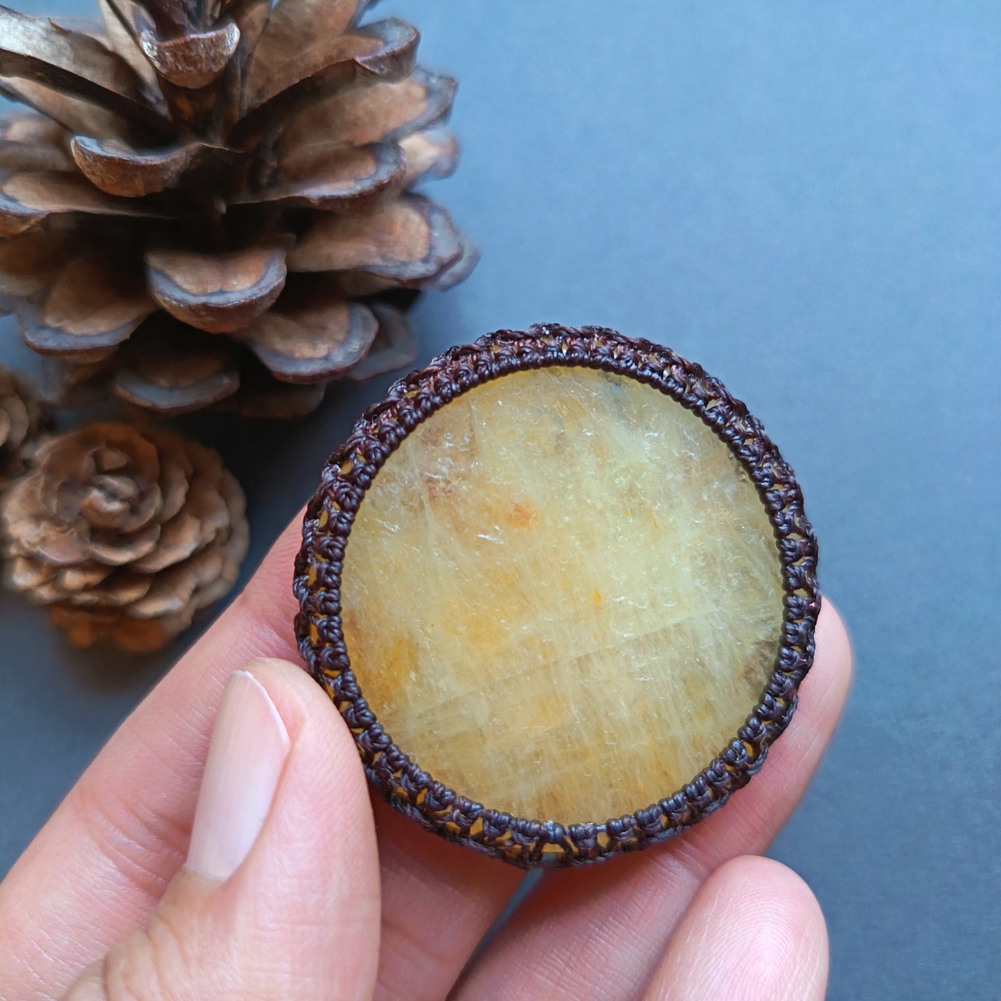 Macrame wrapped stone - Yellow Beryl (Heliodor) | The Sun