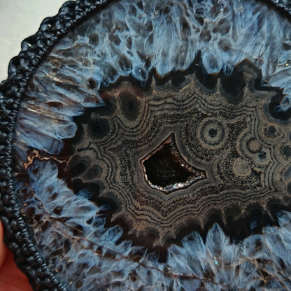 Macrame wrapped stone - Agate | The Eye - Finished size 6.8cm