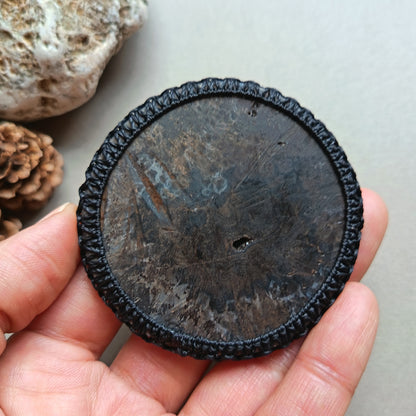 Macrame wrapped stone - Agate | The Eye - Finished size 6.8cm