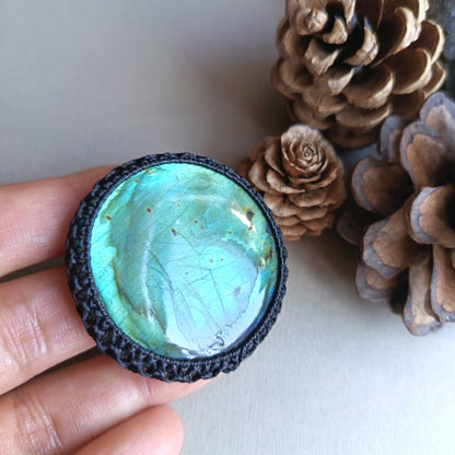 Macrame wrapped stone - Labradorite | Dusk till Dawn
