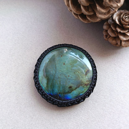 Macrame wrapped stone - Labradorite | Dusk till Dawn
