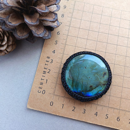 Macrame wrapped stone - Labradorite | Dusk till Dawn